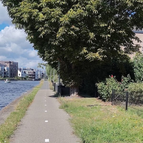 Rare frats: fietsvijandige obstakels in Leiderdorp